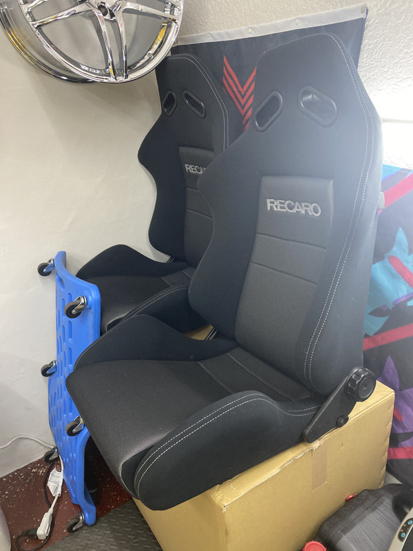 74145983-D8AF-4FDC-9FDB-0D8C8D386E54