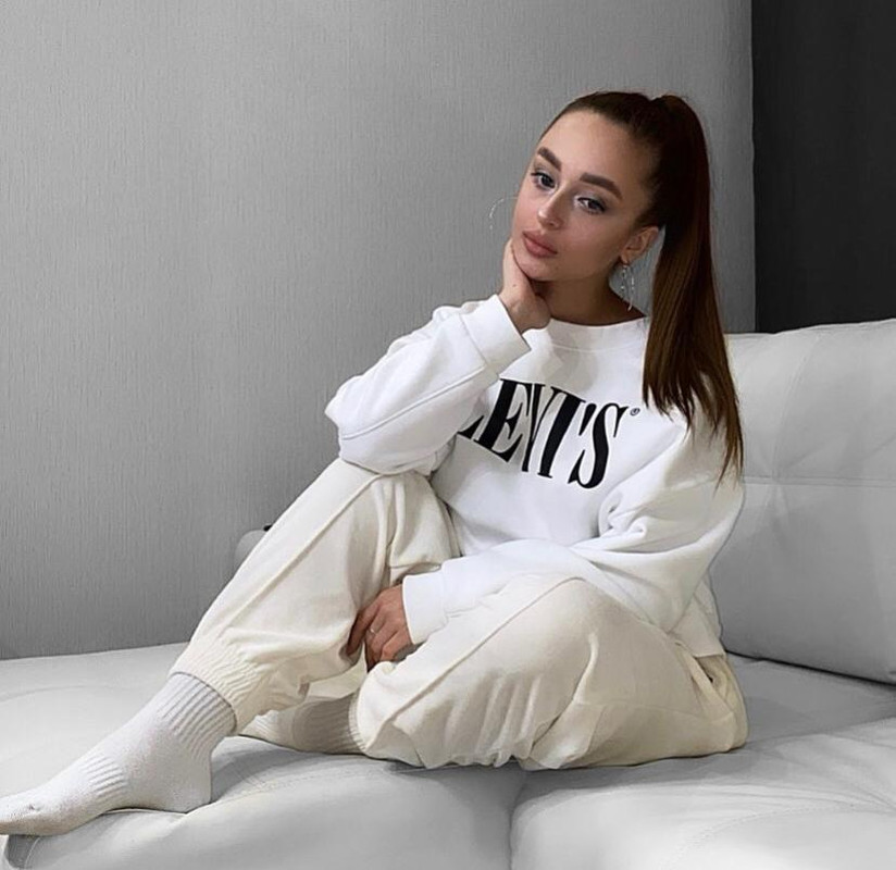 139EB07E-79AE-4BE0-BA13-39D41AD4F615