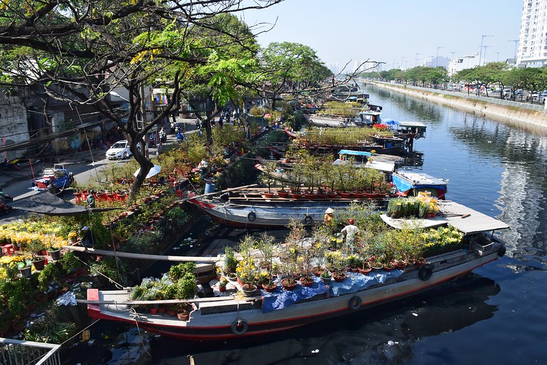 flowersonboatsmedium.jpg