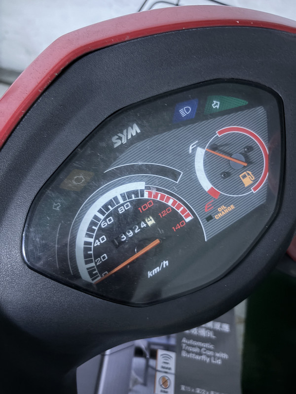 moto red 1
