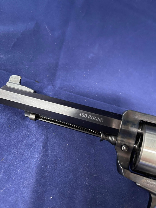 FE9887DF-20B2-4EF4-BC83-D040719E3A52