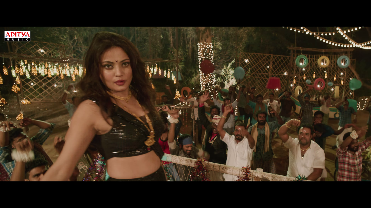 [Image: vlcsnap-2025-12-21-18h26m11s172.png]