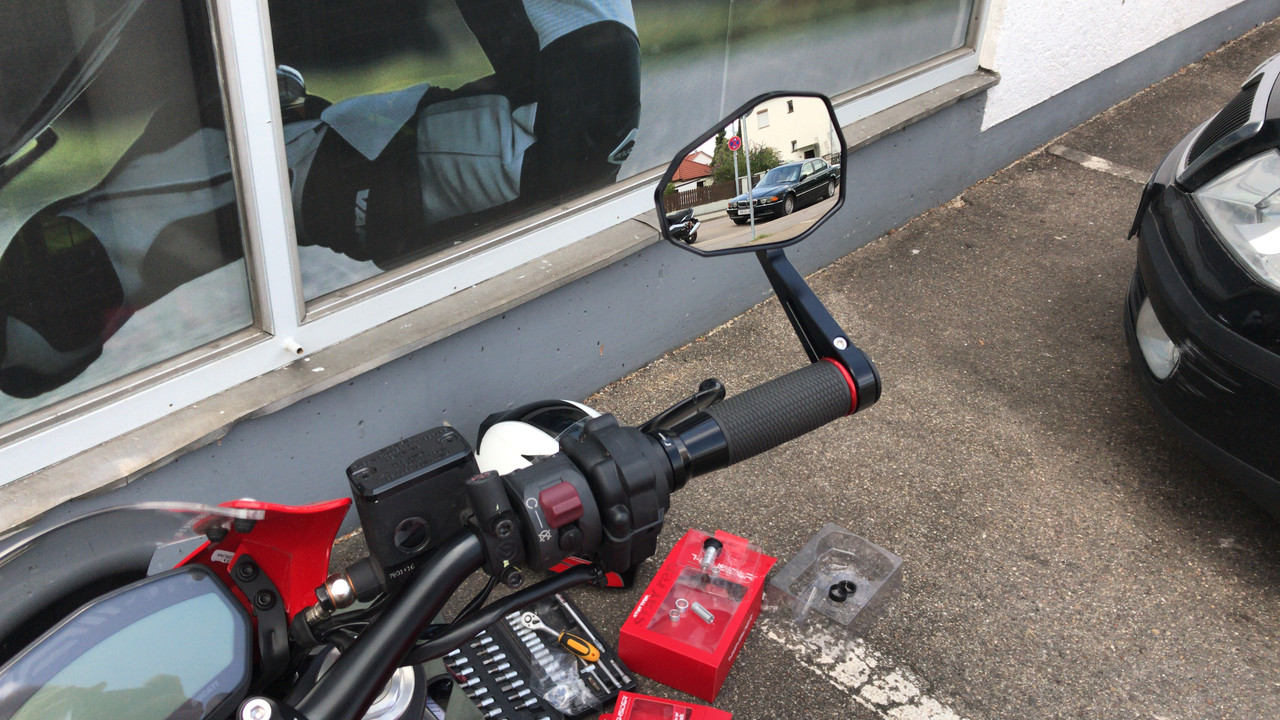 6D9091D7-2FAD-4F9C-A36E-BB3A2D7F7CFF