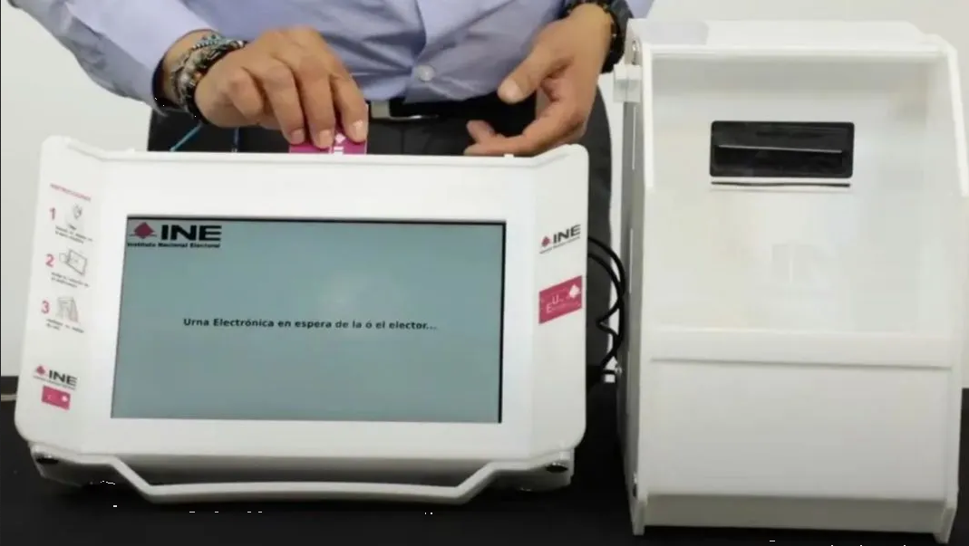 México implementará por primera vez urnas electrónicas en sus presidenciales