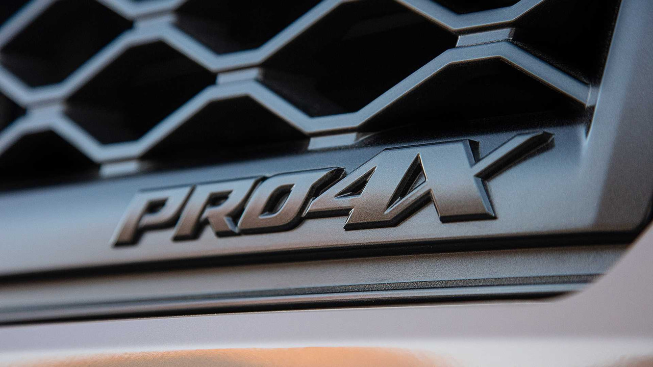 2020 Nissan Titan (21)