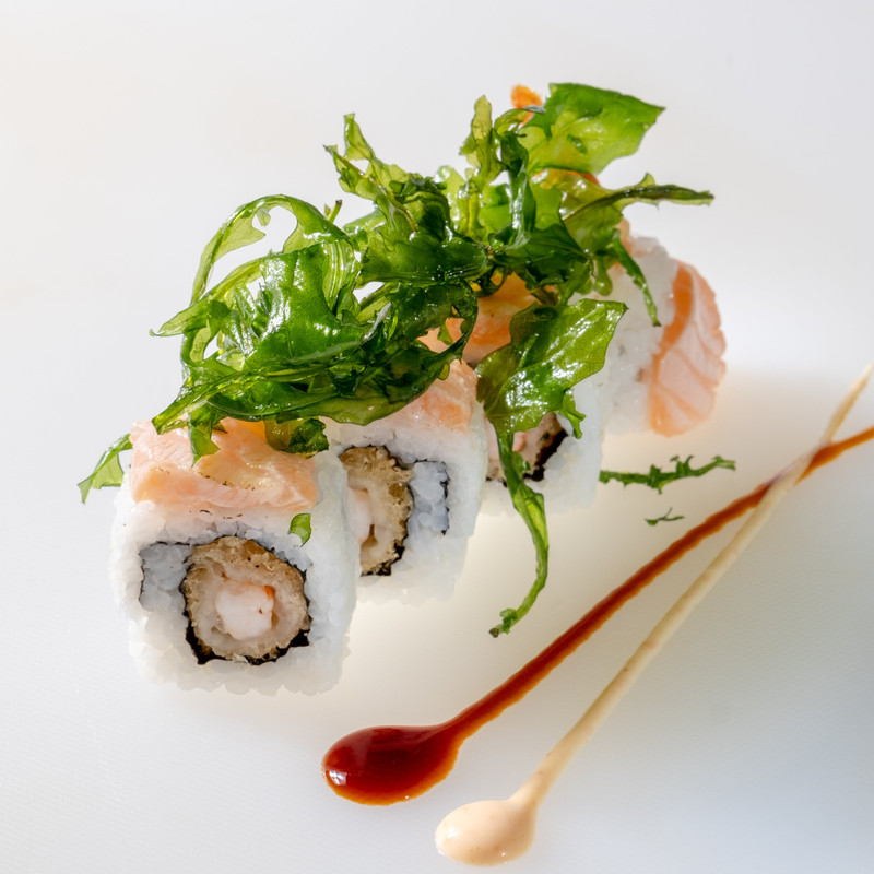 295. Ura rucola roll