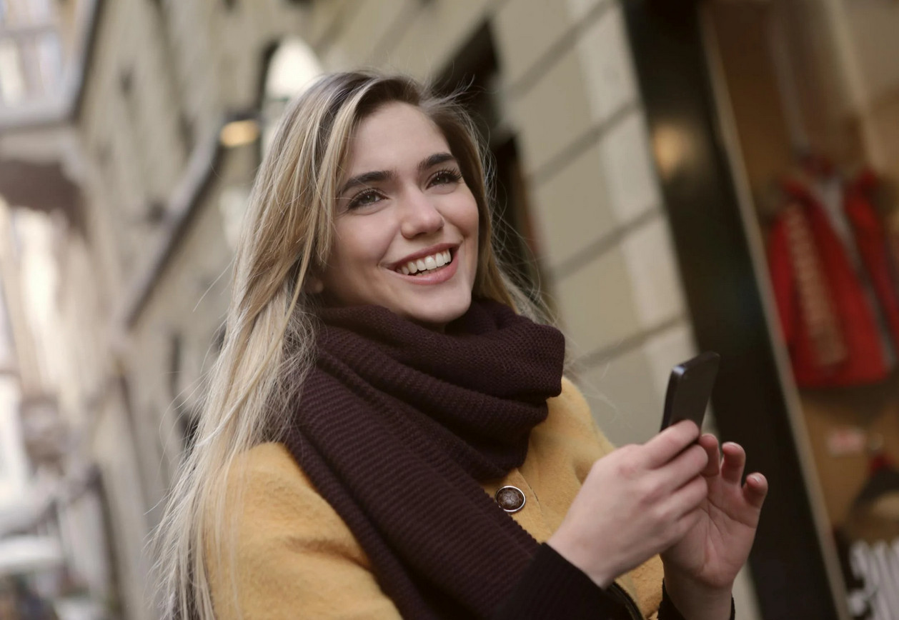 Tech influencer campaign large