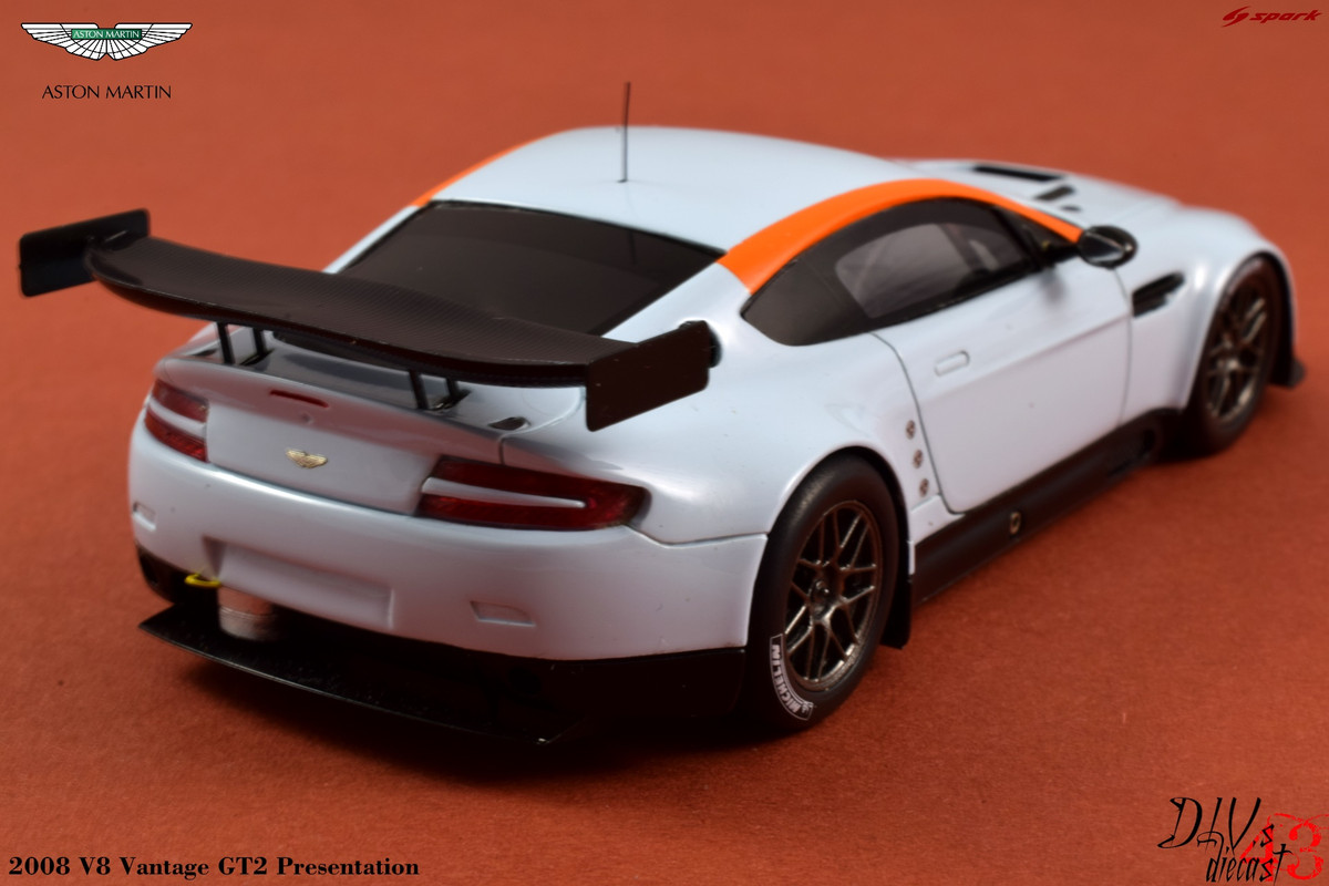 Aston Martin_V8_Vantage_Presentation_Spark (5)