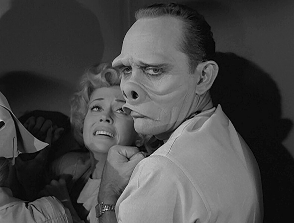 TWILIGHT-ZONE-EYE-OF-BEHOLDER-2A-FOTOR.jpg