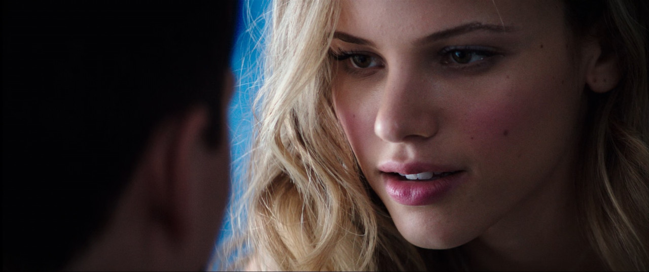 Goosebumps 2015 (1080p x265 10bit Tigole).mkv_snapshot_01.15.59_