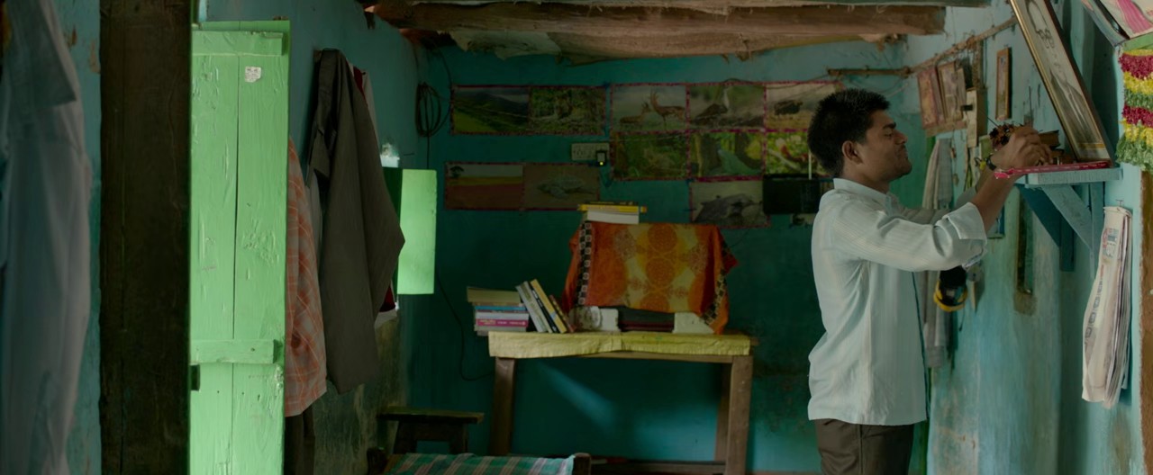 Zollywood-2022-Marathi-AMZN-WEB-DL-720p-HEVC-AAC-2ch-ESub-mkv-0004