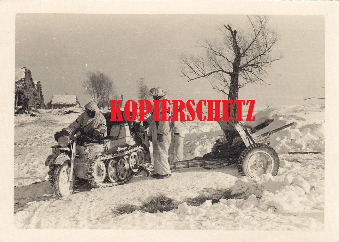 Kettenkrad in Wintertarn mit PAK weiß gekalkt