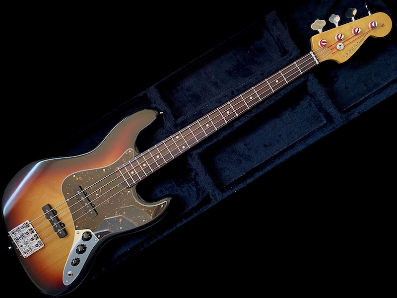 JAZZigo - Parte 4 - Página 12 Edwards-Jazz-Bass