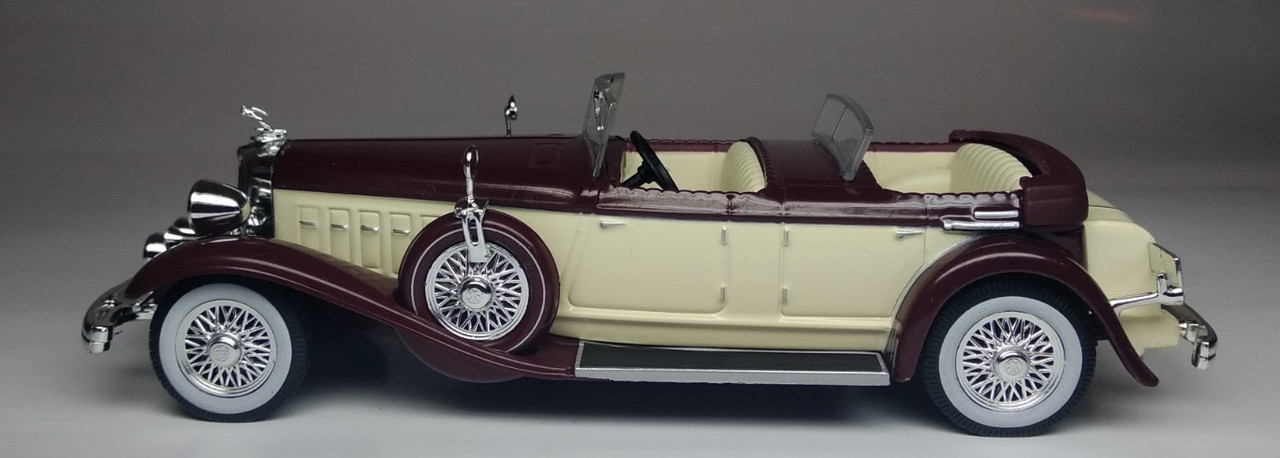 Chrysler Custom Imperial Dual Cowl Phaeton by LeBaron (3)