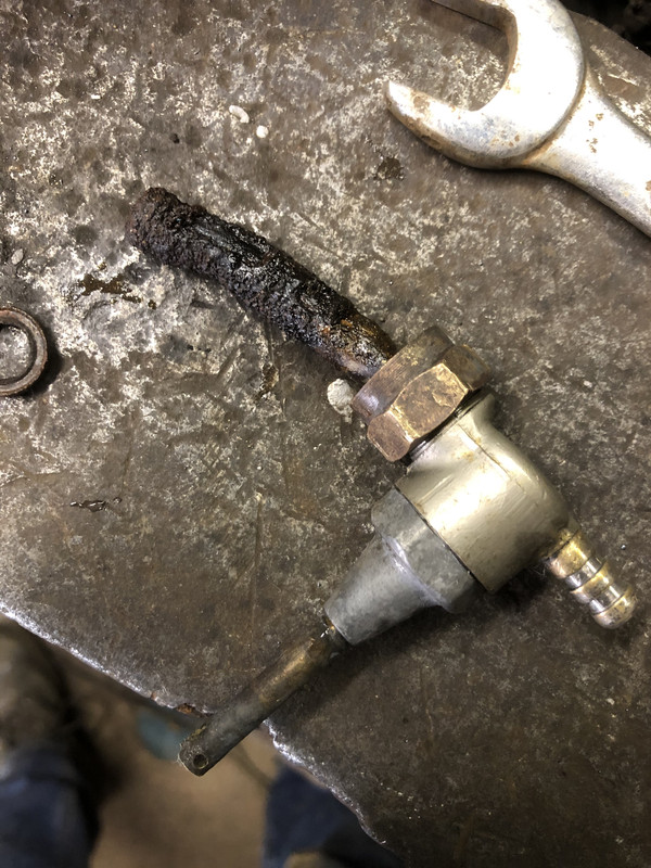 CCD24B41-E106-4079-89BF-FE097DB7B17B