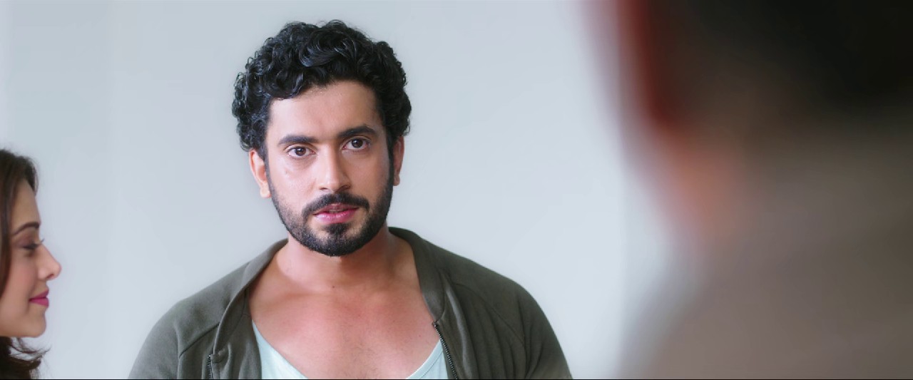 Sonu-Ke-Titu-Ki-Sweety-2018-AMZN-WEB-DL-Hindi-1080p-HEVC-DDP-5-1-ESub-mkv-0003