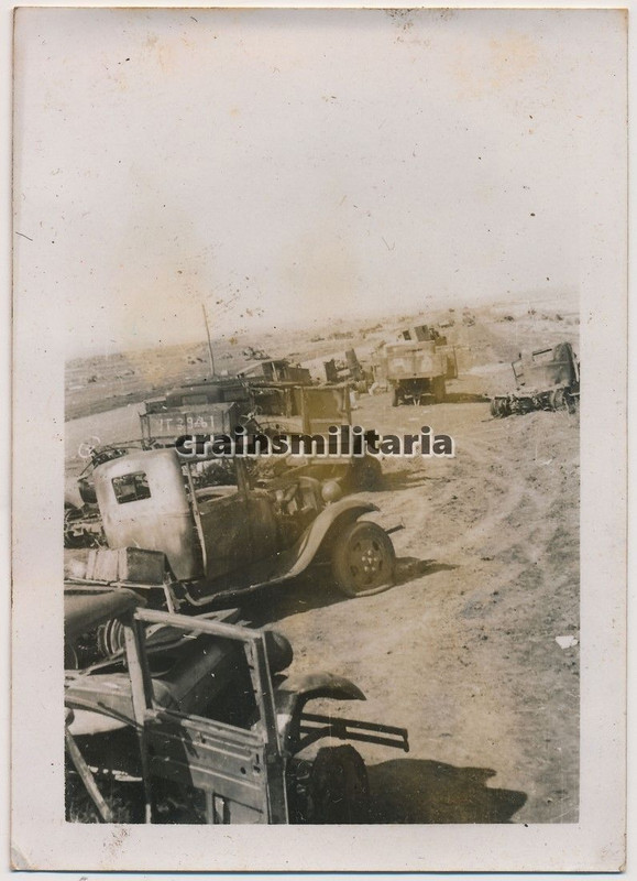 Orig. Foto zerstörte russische Beute Lkw GAZ AA 