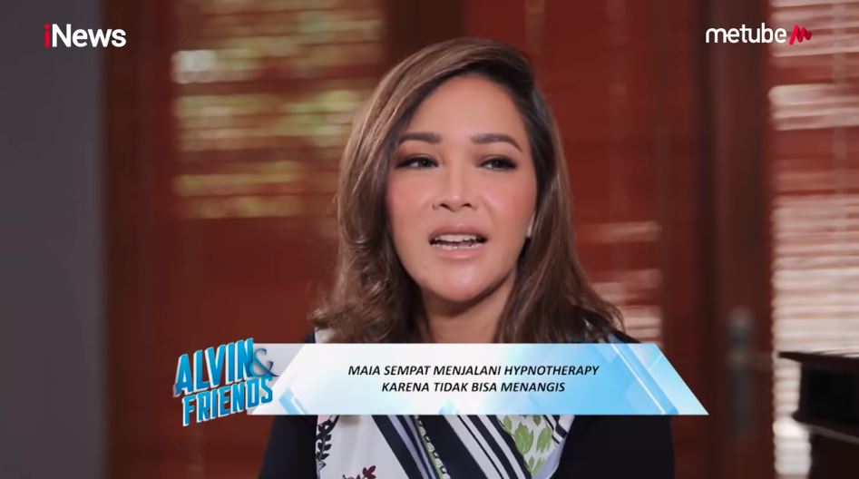 Maia Estianty harus diterapi gara-gara sempat tidak bisa menangis pascacerai dari Ahmad Dhani