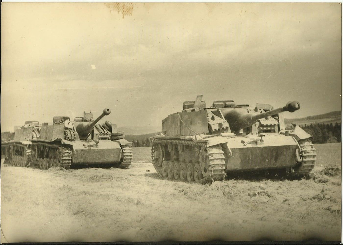 ORIGINAL FOTO ZERSTÖRTER DEUTSCHER PANZER STUG S