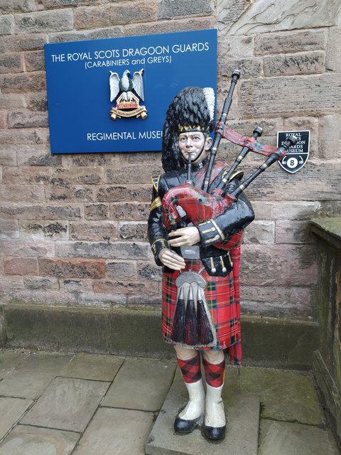 Edimburgo: Una ciudad “encantada” con mucho encanto - Blogs de Reino Unido - Día 2 El Castillo, Museos, misterios y bailes (24)