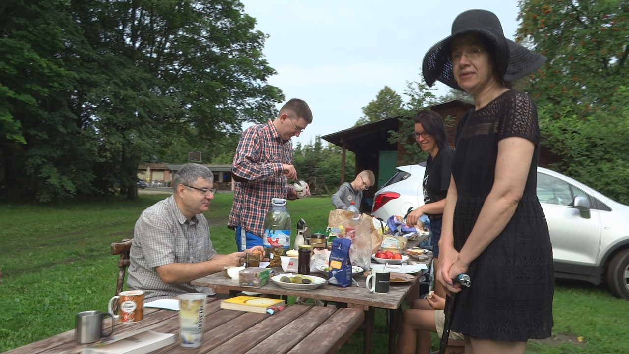 04.06 - Poranne śniadanie_000180