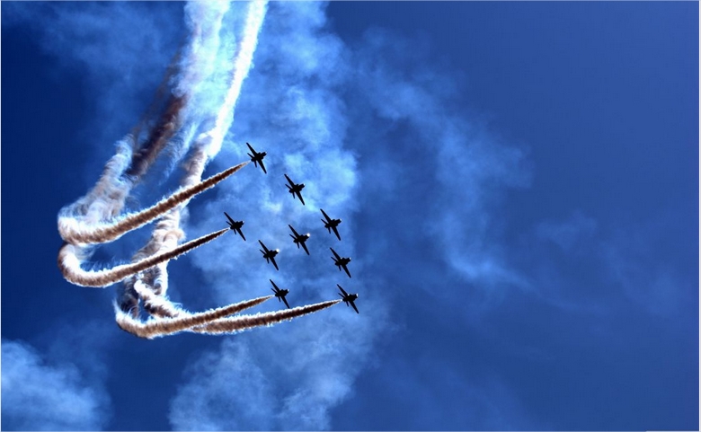 Air-parade-wallpaper-5120x3200-wallpaper