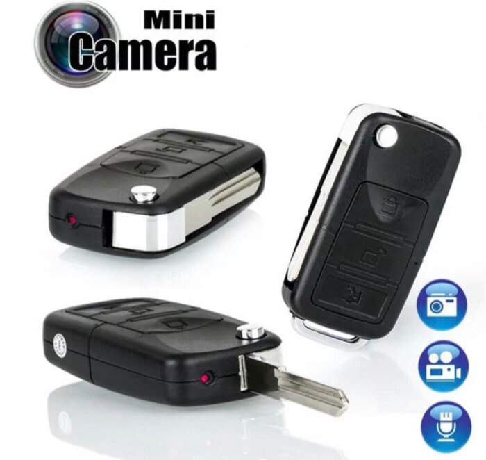 Mini cámara oculta con forma de llavero de coche.