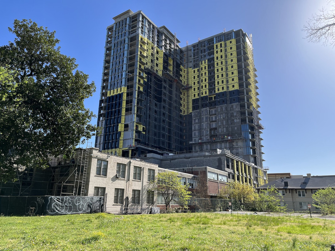 The "Hadley" 5th and Juniper 26 Floors - Page 4 - SkyscraperPage Forum