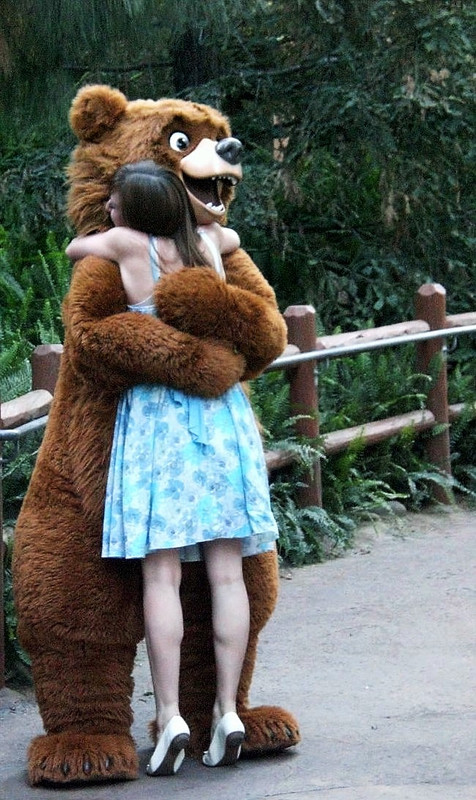 [Image: girlyhug.jpg]