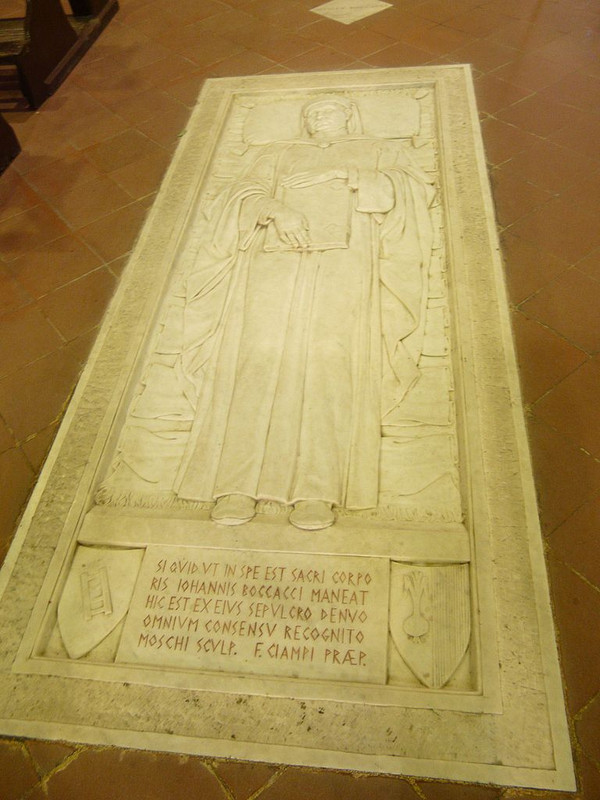 768px-Certaldo-Alto-chiesa-ss-jacopo-e-filippo-lastra-tombale-Boccaccio