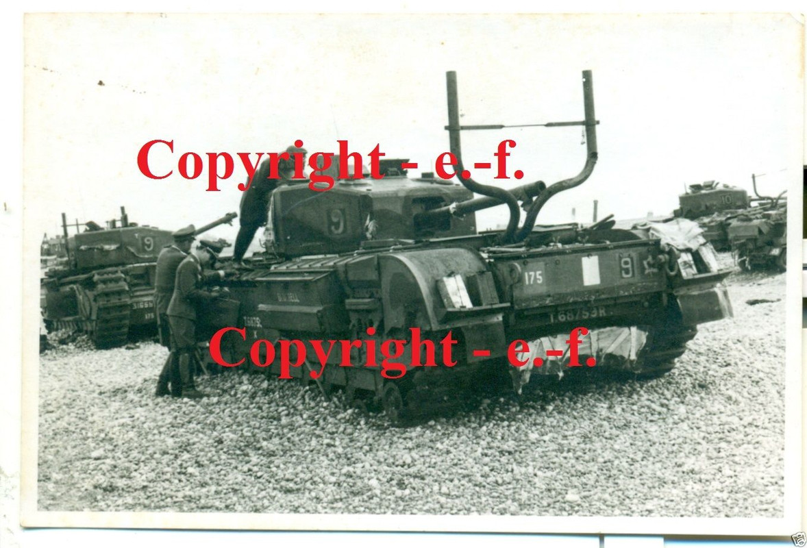 FOTO - PANZER - DIEPPE (NORMANDIE) - Alliierter 