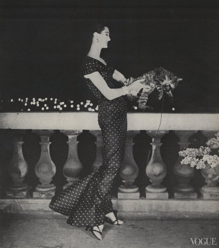 Photographed-by-Karen-Radkai-Vogue-March-1-1955