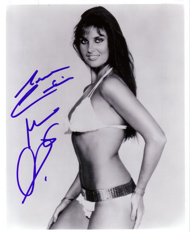 Caroline_Munro_a76