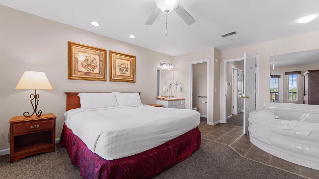 Grand Crowne Resort