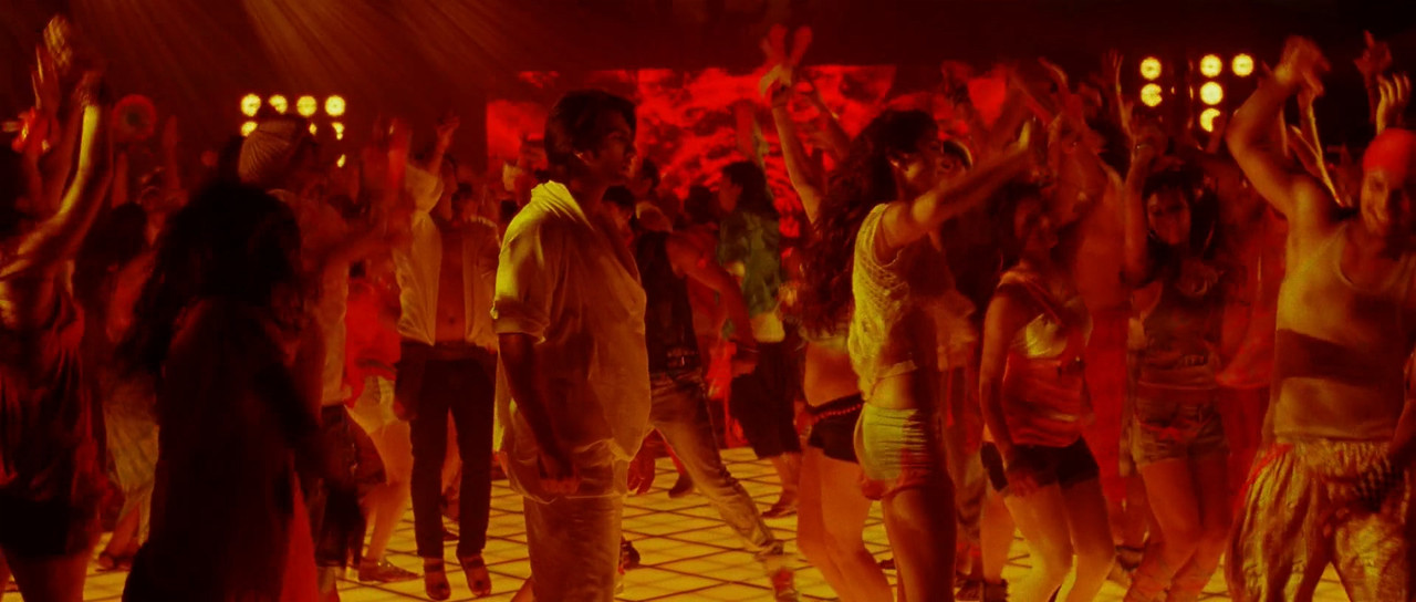 Anushka Sharma - Ladies Vs. Club Scene.mkv_20200818_202653.830