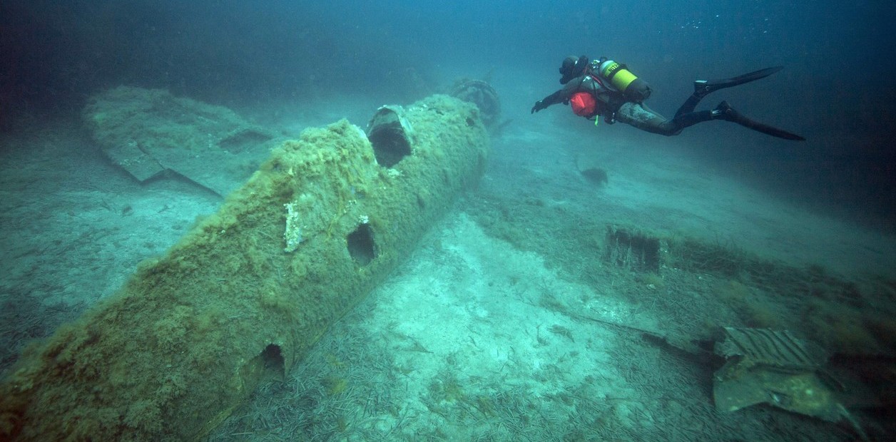 Buscan en el Mediterráneo a un piloto caído en la II Guerra Mundial Buscan en el Mediterráneo a un piloto caído en la II Guerra Mundial