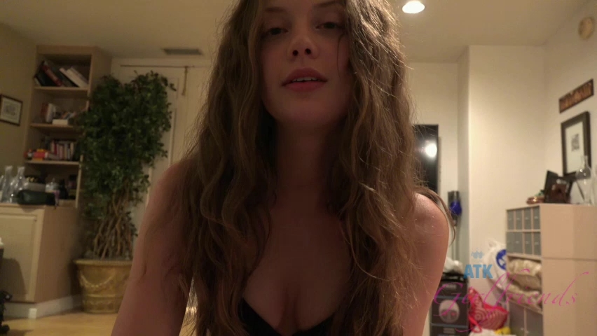 EKoshka - ATKG!rlfr!3nd$ - 100917 SD.mp4_snapshot_00.26.025