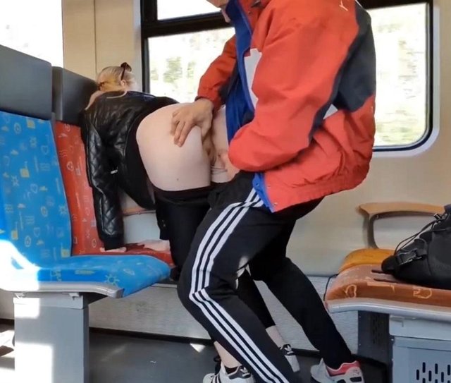 Public Sex On A German Train 19