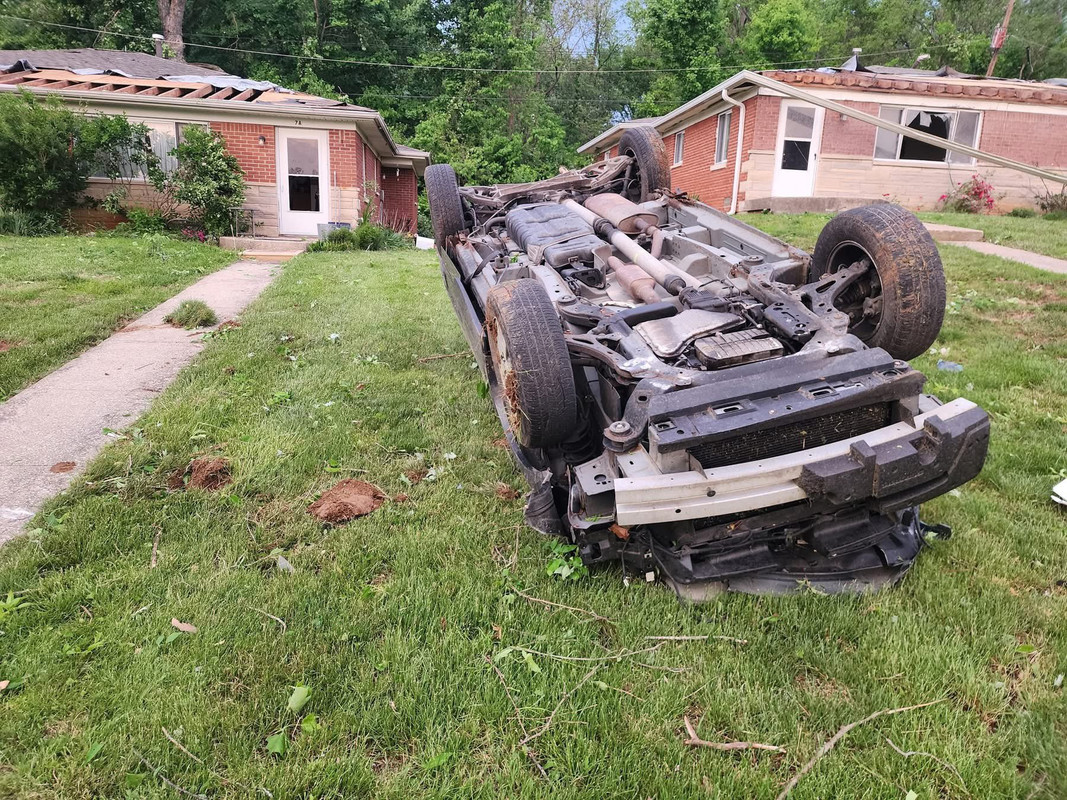 Cars-thrown-by-a-tornado-in-Bloomington-IN-inwx-1.jpg