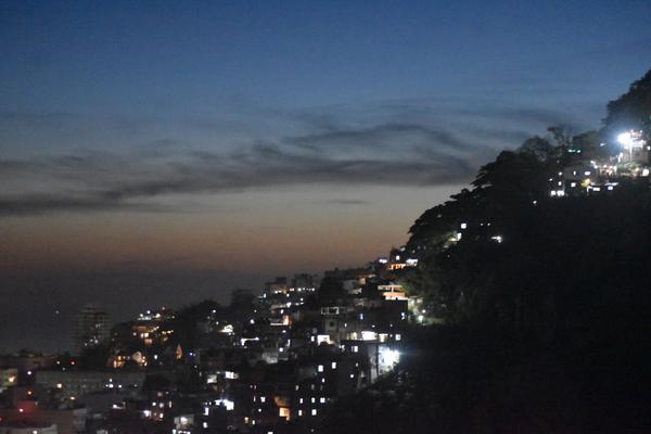 В джазе только девушки или аргентинско-бразильский калейдоскоп В джазе только девушки или аргентинско-бразильский калейдоскоп