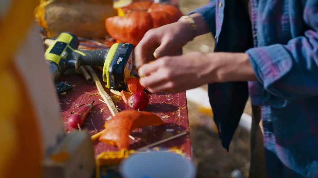 [Image: yi980yaq8bkr.jpg]