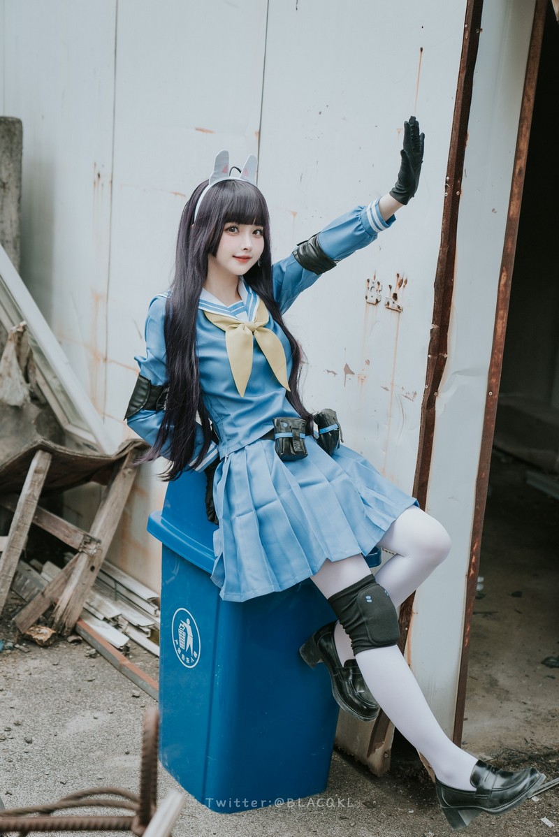 白莉爱吃巧克力 霞泽美游 Cosplay 写真集【73P｜690.4MB】插图4