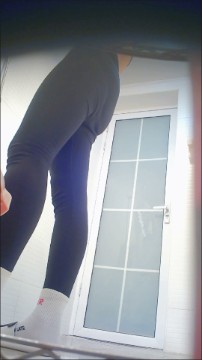 [Image: Voyeur9365115513.jpg]