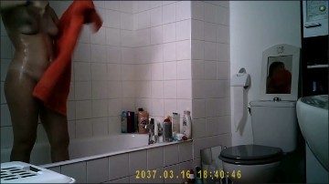 [Image: Voyeur37605135718.jpg]
