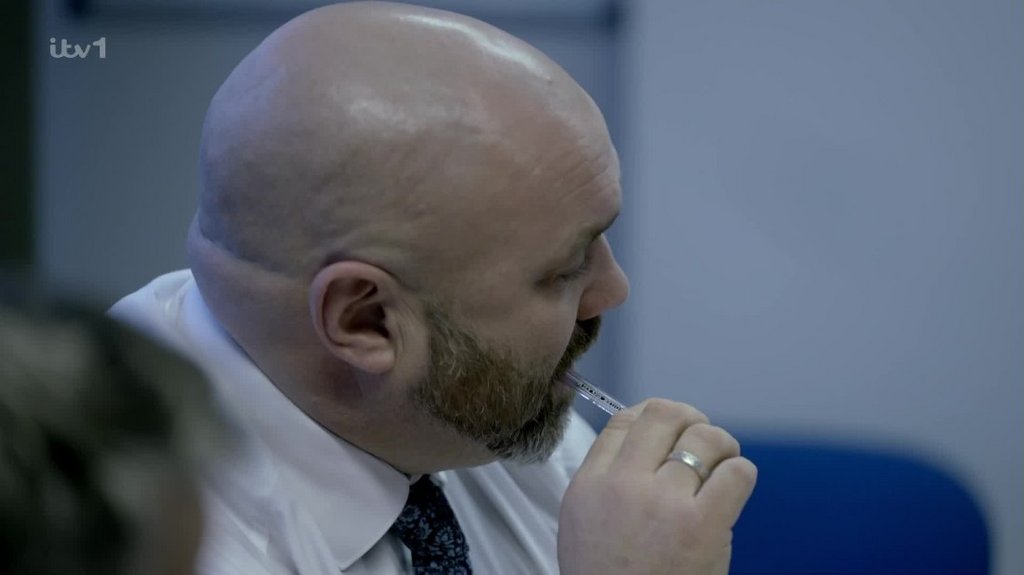 [Image: 7h0mbm1il3jd.jpg]