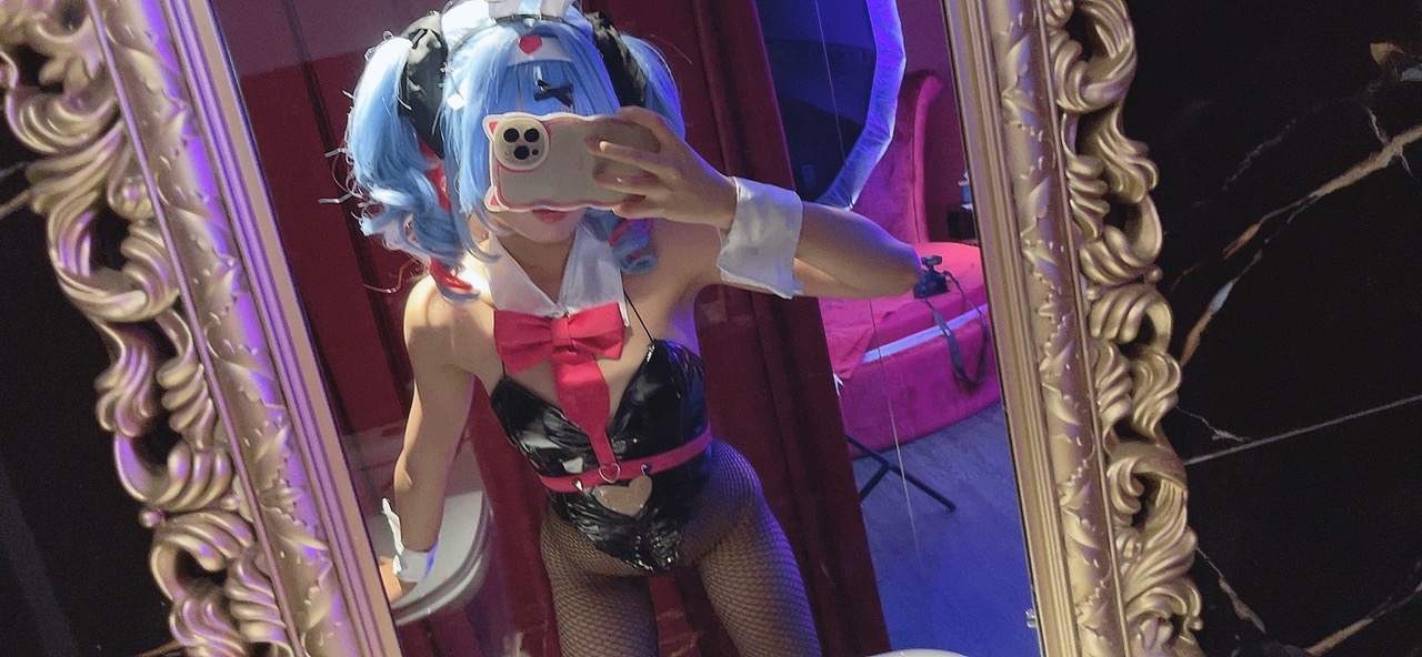 PoppaChan Miku Rabbit Hole Cosplay Pack – 168 Photos 18 Videos 1.28GB插图2