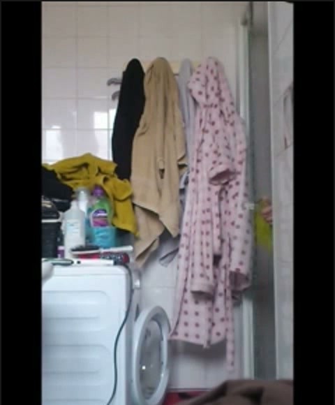 [Image: Voyeur12775123752.jpg]