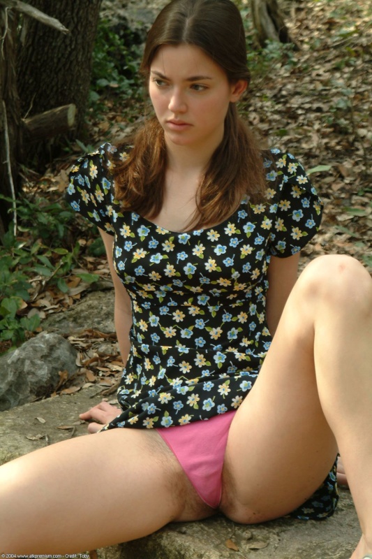 [Image: ay-PVFYsl-t.jpg]