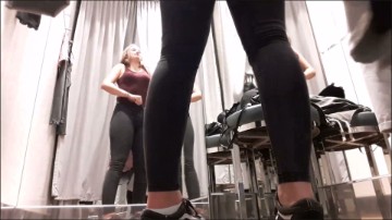 [Image: Voyeur13785080925.jpg]