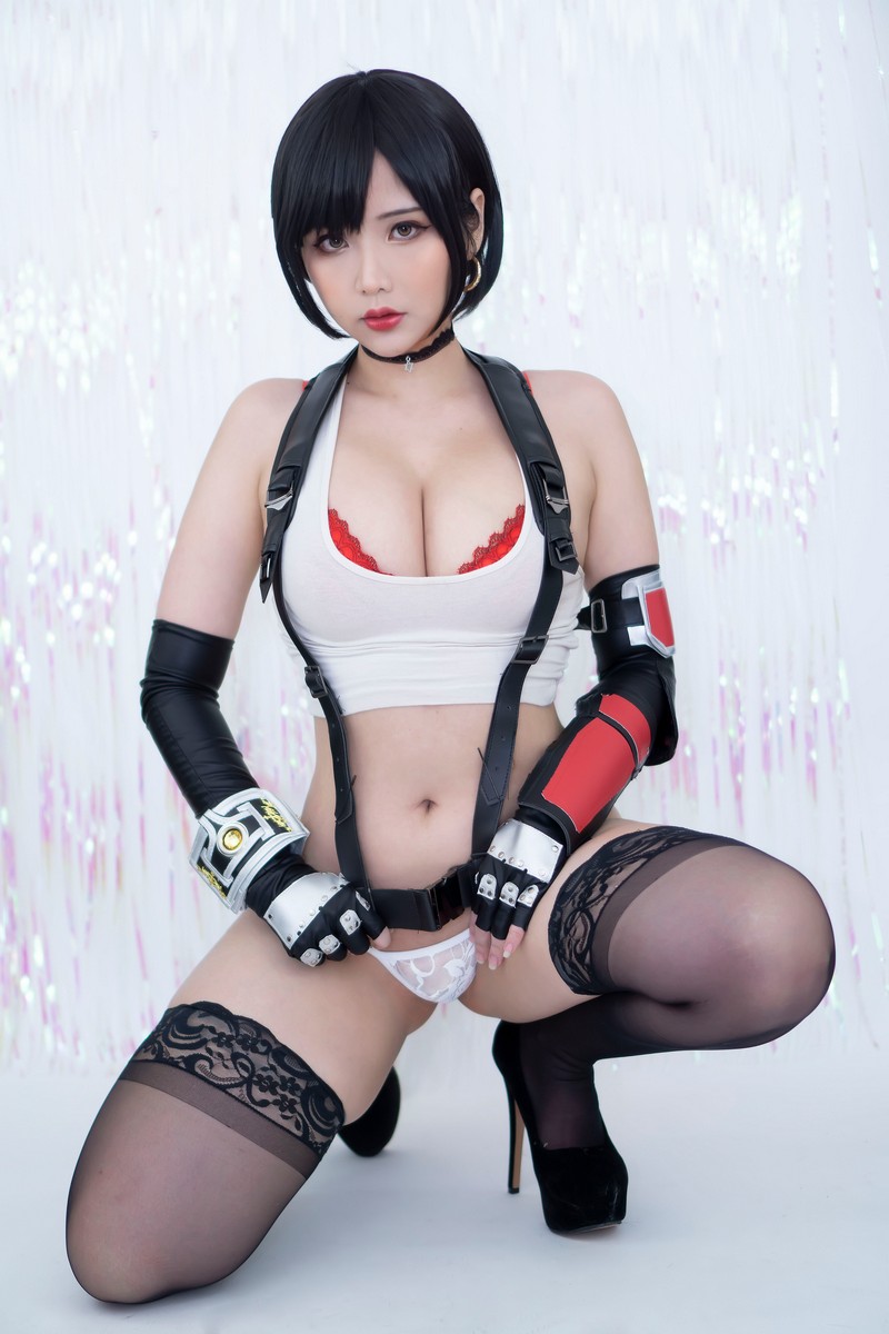 Hana Bunny 艾达王×蒂法 Cosplay写真｜Ada Wong in Tifa Outfit 高清图片合集[8P-8.2M]插图3
